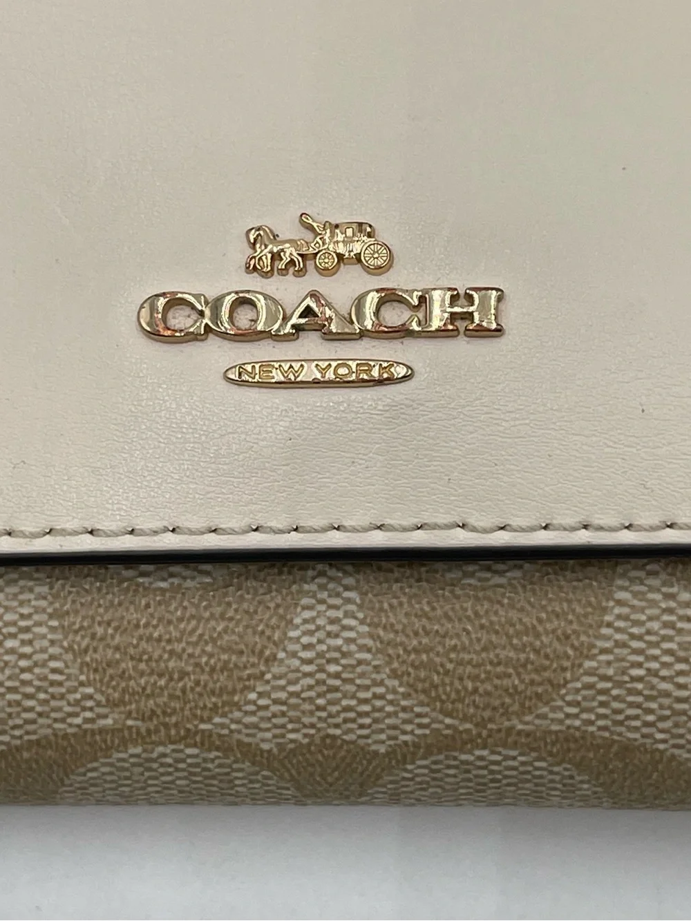 Coach Slim Trifold Wallet In Signature Canvas EUC Logo Designer